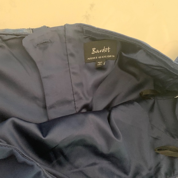 Bardot Dress - Picture 4 of 5